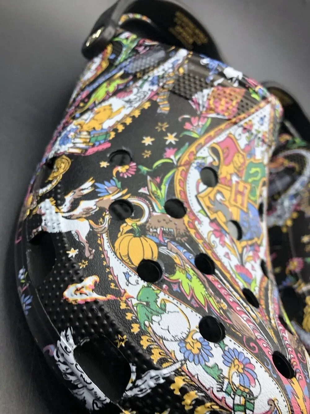 Crocs Adult Classic Harry Potter x Vera Bradley Clogs - Size 12M - NWT